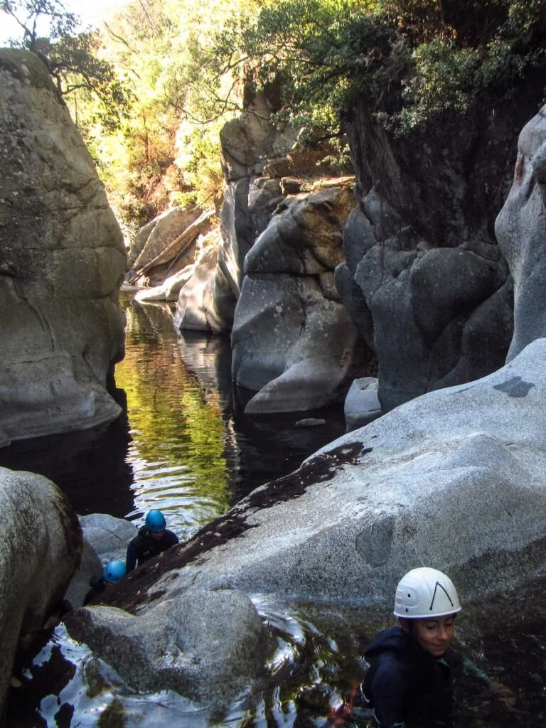 Bief dans le canyon du Molitg dans le 66