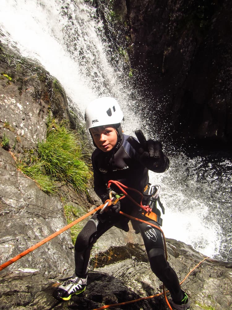 rappel dans les canyon du 66 en famille